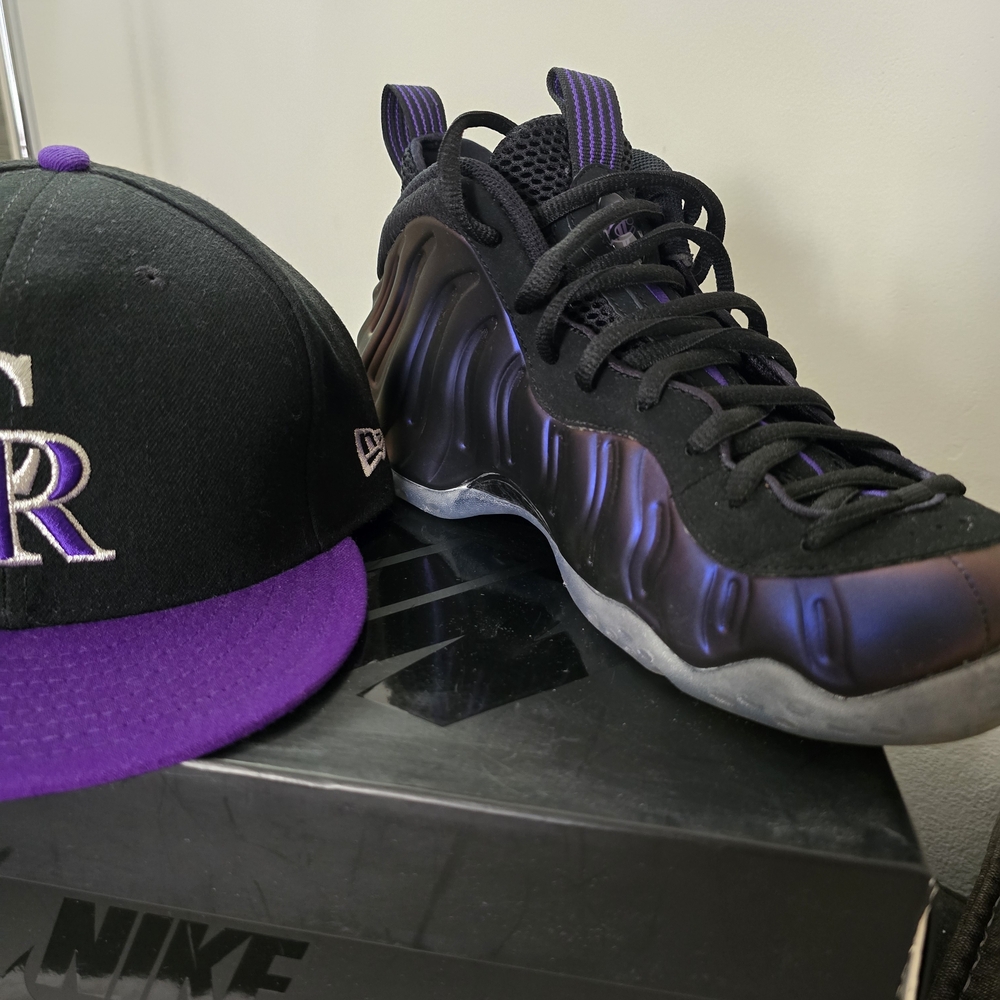 Nike Men’s Black & Purple Foamposite Casual Sneaker